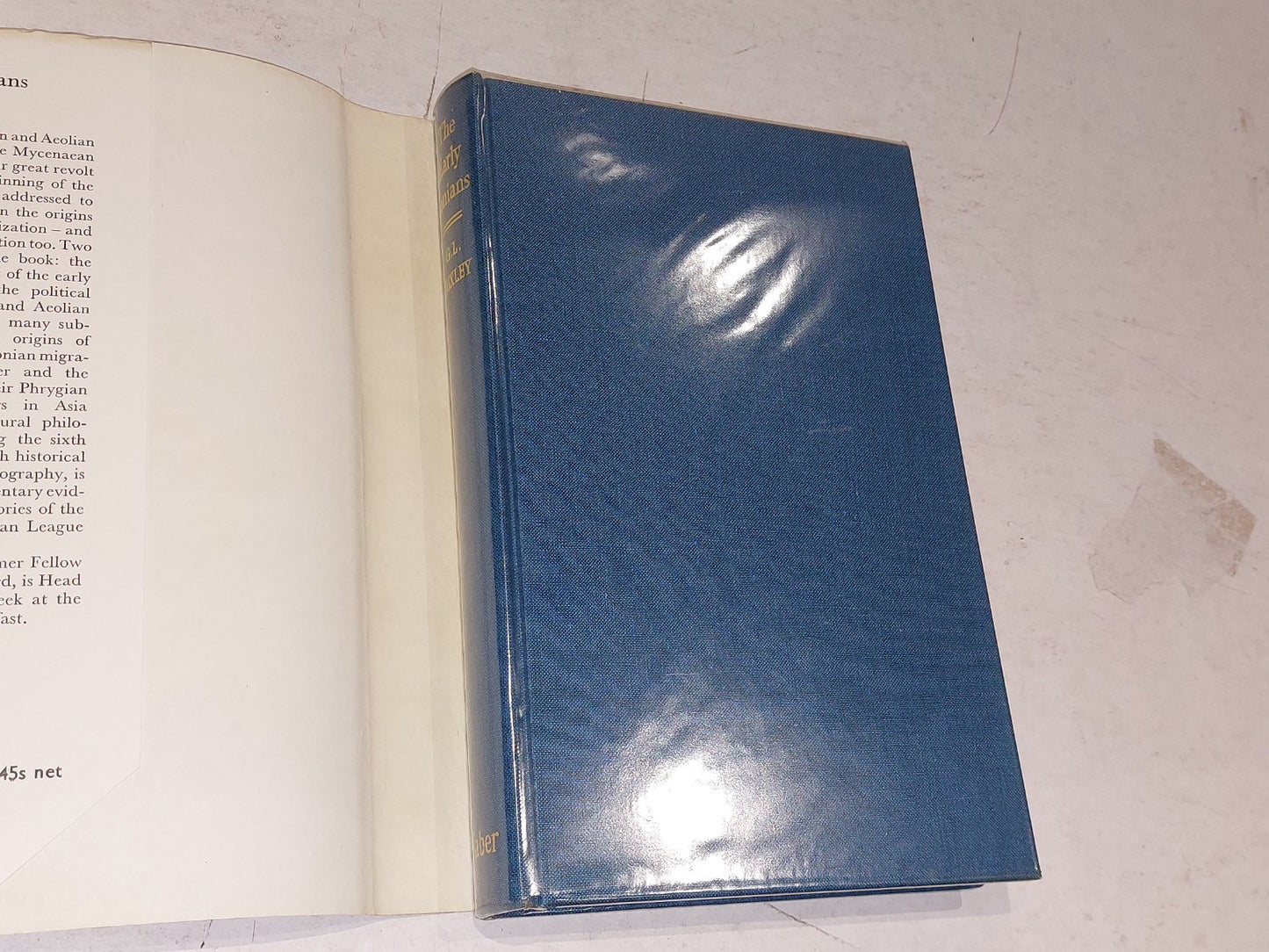 The early ionians by G. L. Huxley 1st HB FABER & FABER 19662