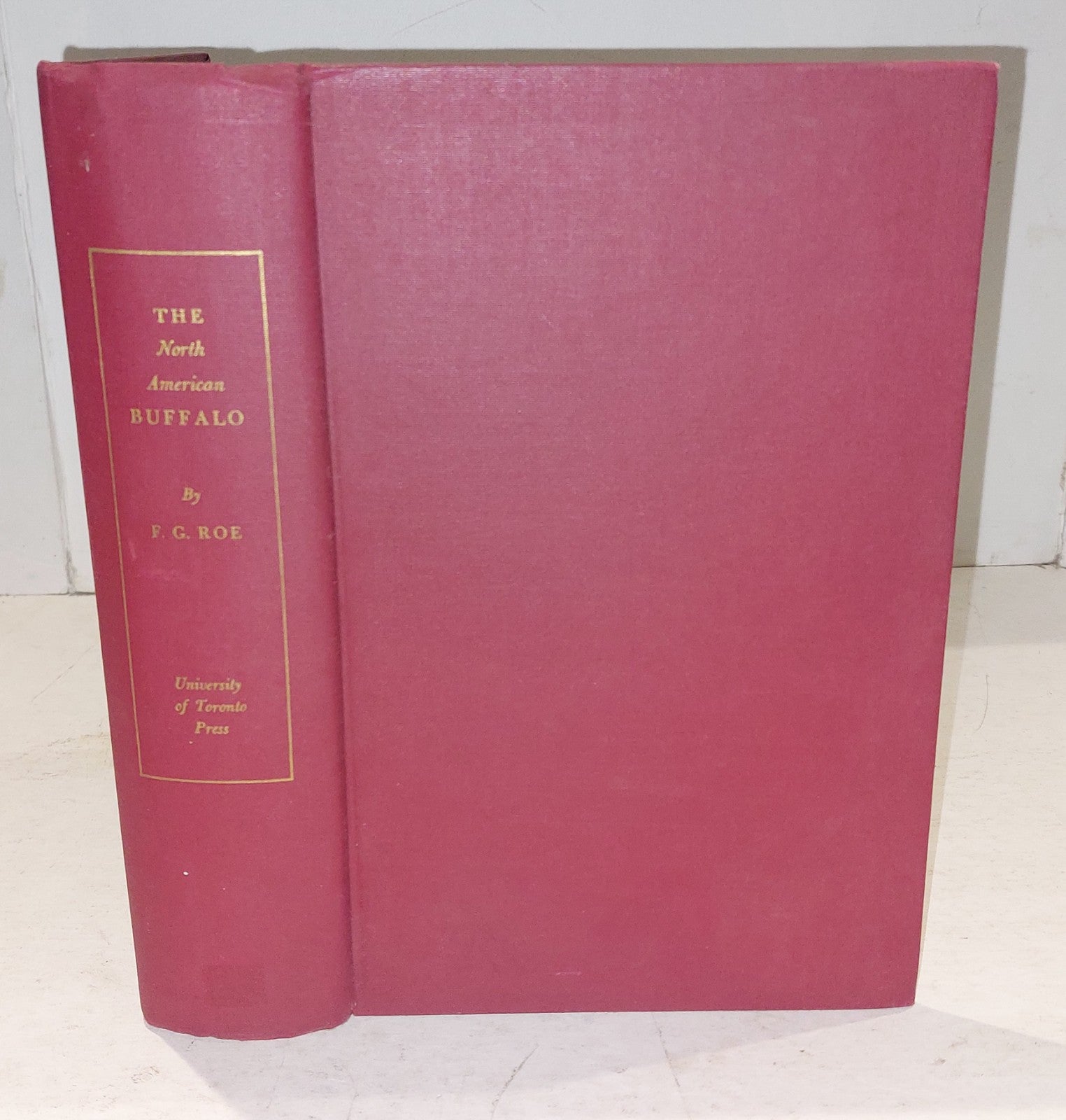 THE NORTH AMERICAN BUFFALO  Frank Gilbert Roe  1951  1st edition 0